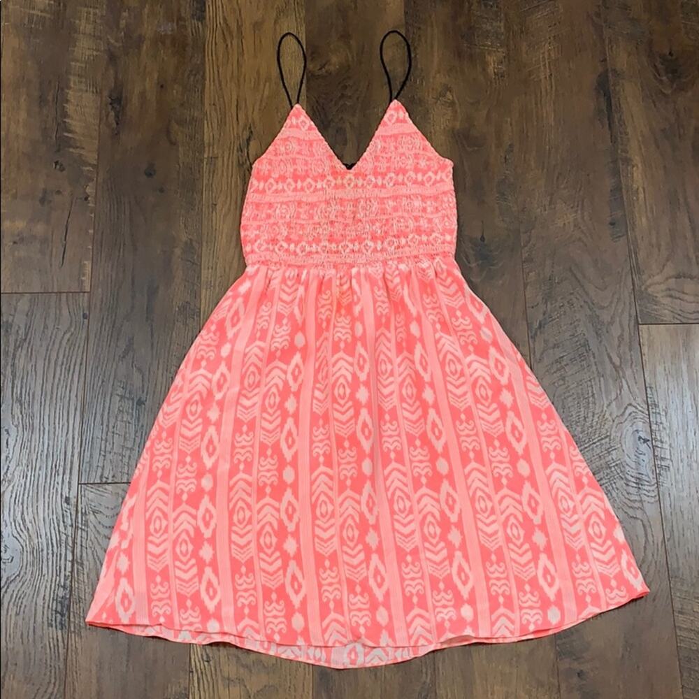 Dolca Vita Pink/White Aztec Pattern A-Line Dress